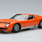Lamborghini Miura SV Oranje AUTOart 1:18
