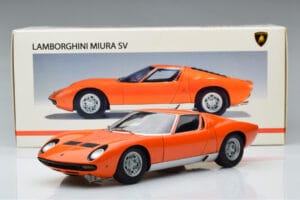 Lamborghini Miura SV Oranje AUTOart 1:18 74542 Metaal — afbeelding 8 van 8