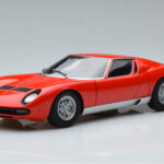 Lamborghini Miura SV Rood AUTOart 1:18