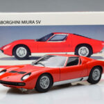 Lamborghini Miura SV Rood AUTOart 1:18 - image 8 of 8