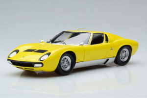 Lamborghini Miura SV Geel Kyosho 1:18