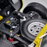 Lamborghini Miura SV Geel Kyosho 1:18 - image 10 of 11