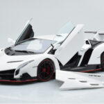 Lamborghini Veneno Wit AUTOart 1:18 - image 2 of 8