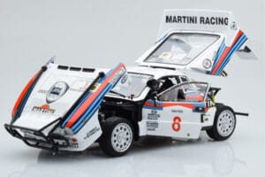 Lancia 037 Martini #8 A. Bettega / M. Perissinot Safari Rally 1985 Kyosho 1:18 08306J Metaal — afbeelding 2 van 8