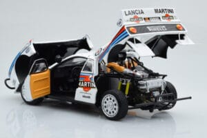 Lancia 037 Martini #8 A. Bettega / M. Perissinot Safari Rally 1985 Kyosho 1:18 08306J Metaal — afbeelding 3 van 8