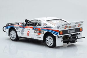 Lancia 037 Martini #8 A. Bettega / M. Perissinot Safari Rally 1985 Kyosho 1:18 08306J Metaal — afbeelding 7 van 8