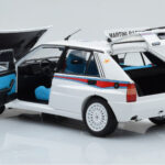 Lancia Delta HF Integrale 6 Wit Kyosho 1:18 - image 3 of 8