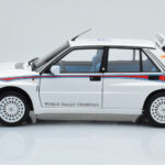 Lancia Delta HF Integrale 6 Wit Kyosho 1:18 - image 5 of 8