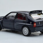 Lancia Delta HF Integrale Club Italia Blauw Kyosho 1:18 - image 7 of 8
