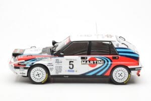 Lancia Delta Integrale 16V #5 J. Kankkunen / J. Piironen Rally Safari 1990 IXO 1:18 18RMC139C Metaal — afbeelding 3 van 6