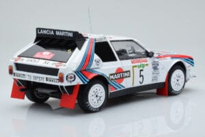 Lancia Delta S4 #5 M. Biasion / T. Siviero Rally San Remo 1986 IXO 1:18 18RMC130B Metaal — afbeelding 2 van 6