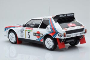 Lancia Delta S4 #5 M. Biasion / T. Siviero Rally San Remo 1986 IXO 1:18 18RMC130B Metaal — afbeelding 5 van 6