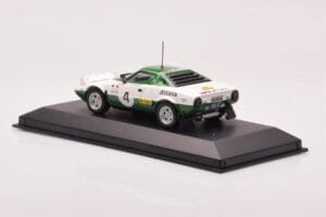 Lancia Stratos Alitalia #4 B. Waldegaard / H. Thorzelius Winner Rally Sweden 1975 Minichamps 1:43 430751204 Metaal — afbeelding 3 van 4