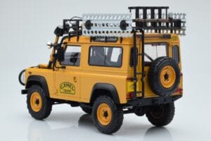 Land Rover Defender 90 Camel Trophy Borneo 1985 Almost Real 1:18 810213 Metaal — afbeelding 7 van 8