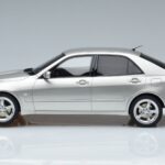 Lexus IS200 XE10 Zilver Otto 1:18 OT991 Hars - image 3 of 6