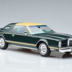 Lincoln Continental Mark V Donkergroen MCG 1:18 MCG18404 Metaal - image 4 of 6