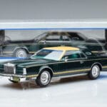 Lincoln Continental Mark V Donkergroen MCG 1:18 MCG18404 Metaal - image 6 of 6