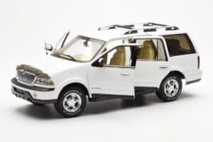 Lincoln Navigator Wit AUTOart 1:18 72761 Metaal — afbeelding 2 van 8