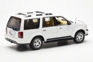 Lincoln Navigator Wit AUTOart 1:18 72761 Metaal — afbeelding 3 van 8
