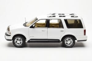 Lincoln Navigator Wit AUTOart 1:18 72761 Metaal — afbeelding 4 van 8