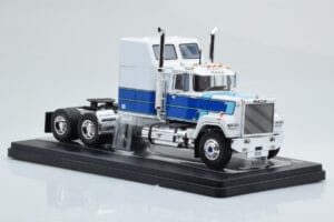 Mack Superliner Magnum Wit Blauw IXO 1:43 TR165 Metaal — afbeelding 4 van 6