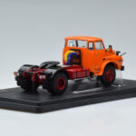 MAN 19.280H Oranje IXO 1:43 - image 2 of 6