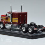 Marmon CHDT Rood-Goud IXO 1:43 - image 5 of 6