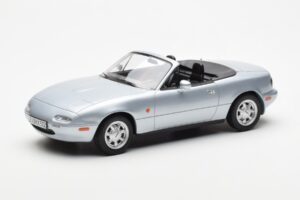 Mazda MX-5 NA Zilver Norev 1:18 188023