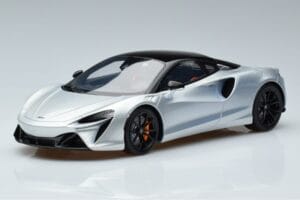 McLaren Artura Zilver GT Spirit 1:18 GT873 Hars