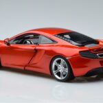 McLaren MP4-12C Met Stig Top Gear Figuur Minichamps 1:18 519101330 Metaal - image 6 of 7