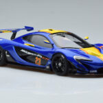 McLaren P1 GTR Blauw Met Gele Strepen AUTOart 1:18 - image 5 of 7