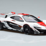 McLaren P1 GTR Hoogglans Wit Met Rode Strepen AUTOart 1:18 - image 5 of 7
