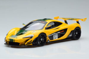 McLaren P1 GTR Geel Met Groene Strepen AUTOart 1:18