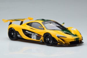 McLaren P1 GTR Geel Met Groene Strepen AUTOart 1:18 81544 Composiet — afbeelding 5 van 7