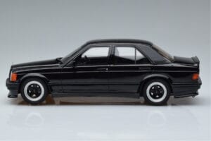 Mercedes 190E W201 2.3 AMG The Hammer Otto 1:18 OT754 Hars — afbeelding 3 van 6