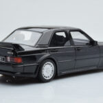 Mercedes 190E W201 2.5-16 Evo I Zwart Otto 1:18 - image 2 of 6