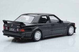 Mercedes 190E W201 2.5-16 Evo I Zwart Otto 1:18 OT151 Hars — afbeelding 2 van 6