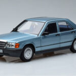 Mercedes 190E W201 Lichtblauw Norev 1:18