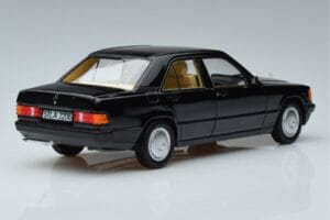 Mercedes 190 E W201 Gelimiteerde Editie Norev 1:18 183823 Metaal — afbeelding 3 van 10