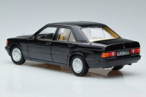 Mercedes 190 E W201 Gelimiteerde Editie Norev 1:18 183823 Metaal — afbeelding 7 van 10