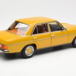 Mercedes 200/8 W115 Sahara Geel Norev 1:18 183771 - image 3 of 8
