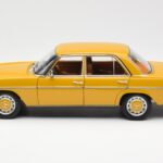 Mercedes 200/8 W115 Sahara Geel Norev 1:18 183771 - image 4 of 8