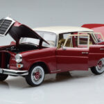 Mercedes 200 W110 Rood Norev 1:18 - image 2 of 7