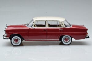 Mercedes 200 W110 Rood Norev 1:18 183706 Metaal — afbeelding 5 van 7
