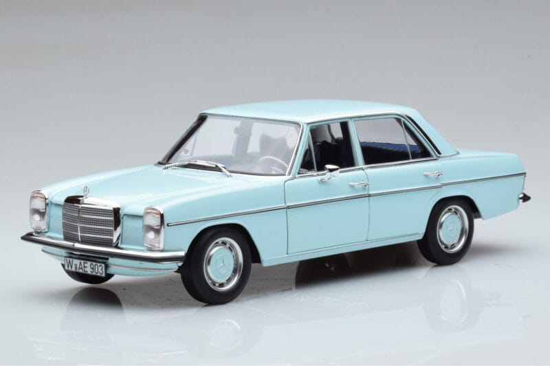 Mercedes 200 W115 Norev 1:18 183777 Metaal