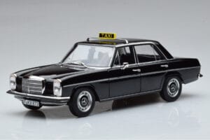 Mercedes 200 W115 Taxi Norev 1:18 183776 Metaal