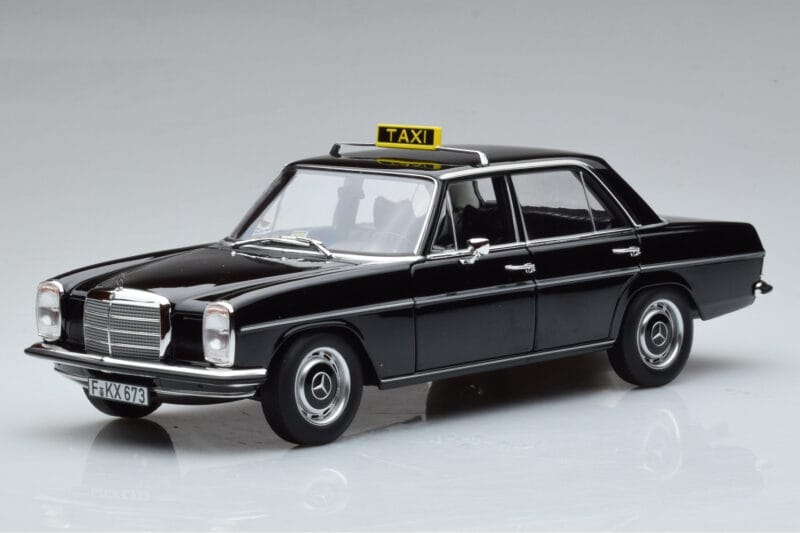 Mercedes 200 W115 Taxi Norev 1:18 183776 Metaal