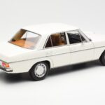 Mercedes 200 W115 Wit Norev 1:18 183770 - image 3 of 8