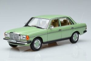Mercedes 200 W123 Groen Norev 1:18 183796 Metaal