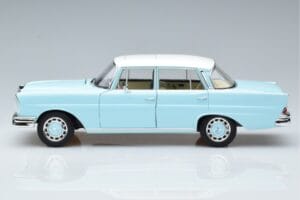 Mercedes 220 S W111 Blauw Norev 1:18 183920 Metaal — afbeelding 4 van 7